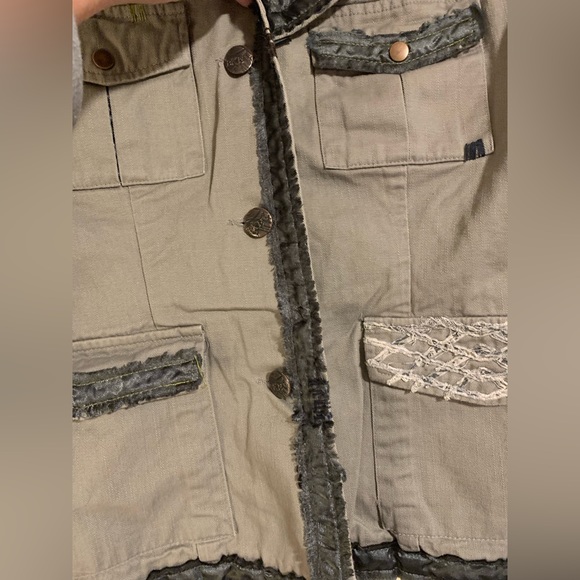 BKE Deconstructed Patch Boho Utility Jacket Size Medium blazer - Picture 10 of 12